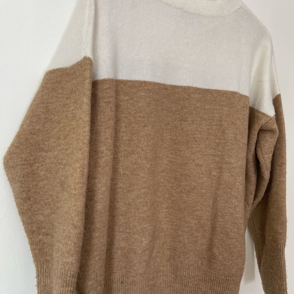 VINCE CAMUTO Color Block Sweater - Picture 5 of 8